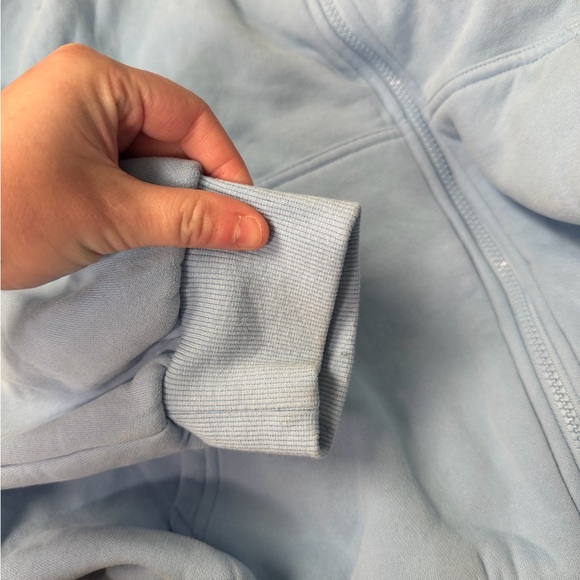 COMFRT zip up - Picture 5 of 5